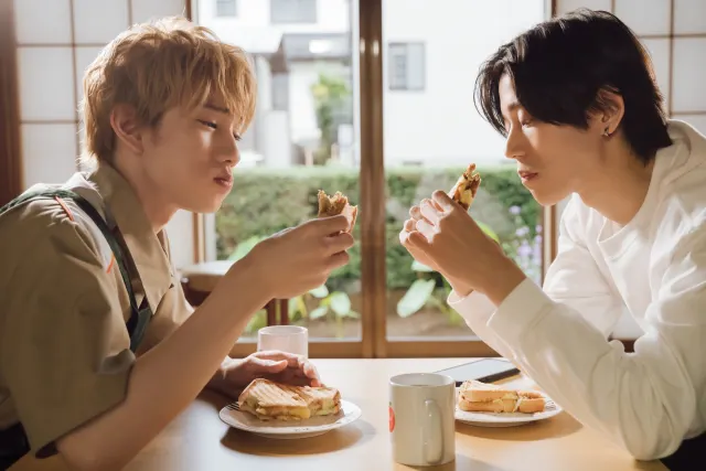 Let's Eat Together, Aki and Haru-Image